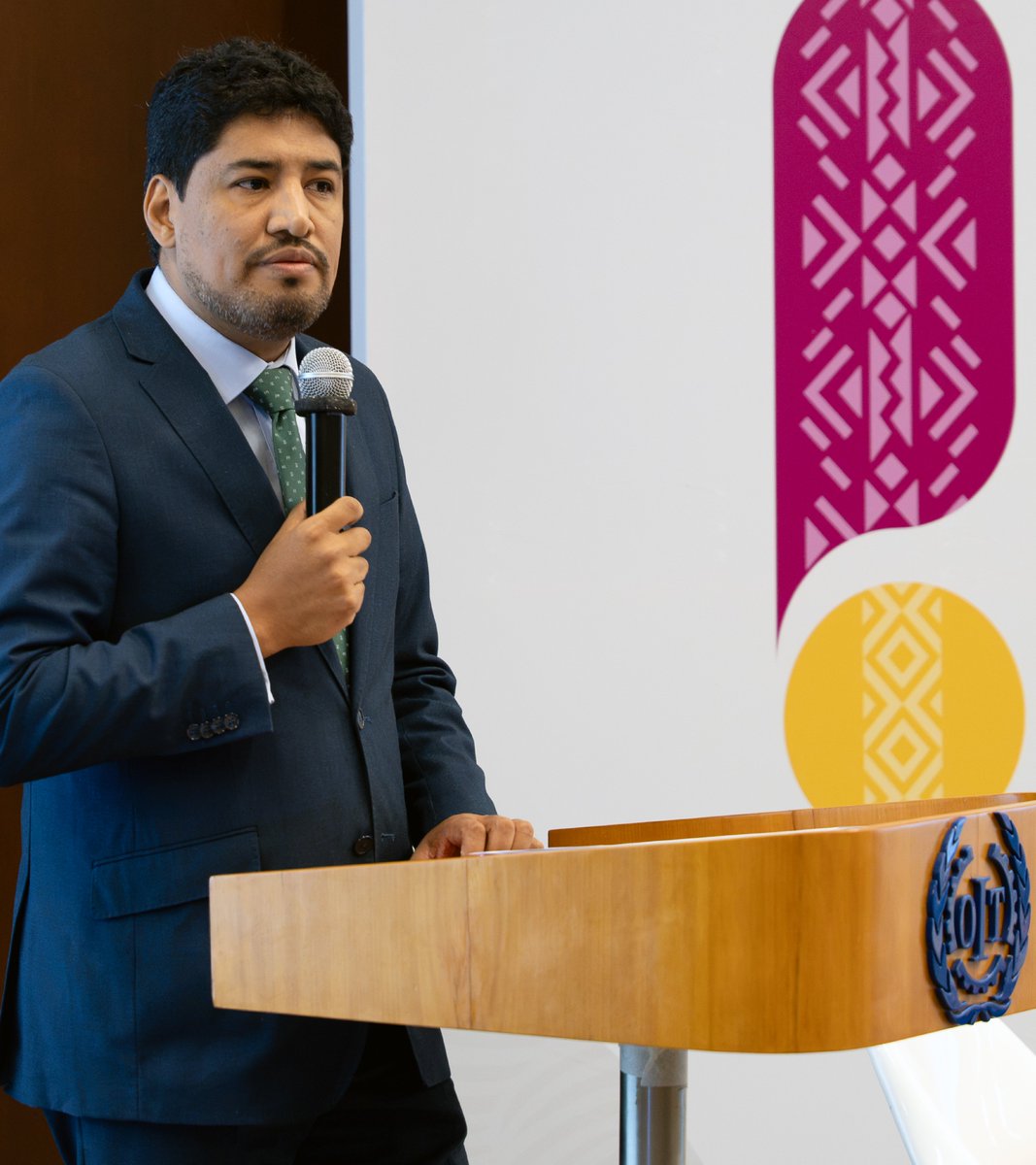 OITAndina's tweet photo. Los países andinos 🇵🇪🇧🇴🇪🇨 están aportando experiencias para fortalecer la implementación del #Convenio169 en Am. Latina

Autoridades de @minplanifica @MinCulturaPe @MinGobiernoEc intercambian aprendizajes con sus pares de la región para proteger los derechos de #PueblosIndígenas https://t.co/6DpnhXqHwB