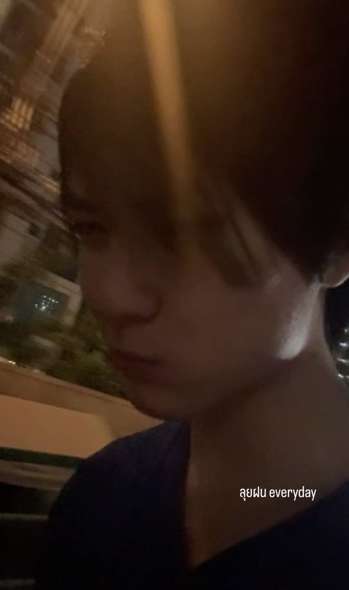 emiixzzz's tweet photo. Don’t get sick from the rain ok😭
#aston_lv https://t.co/MtUP0DQum0