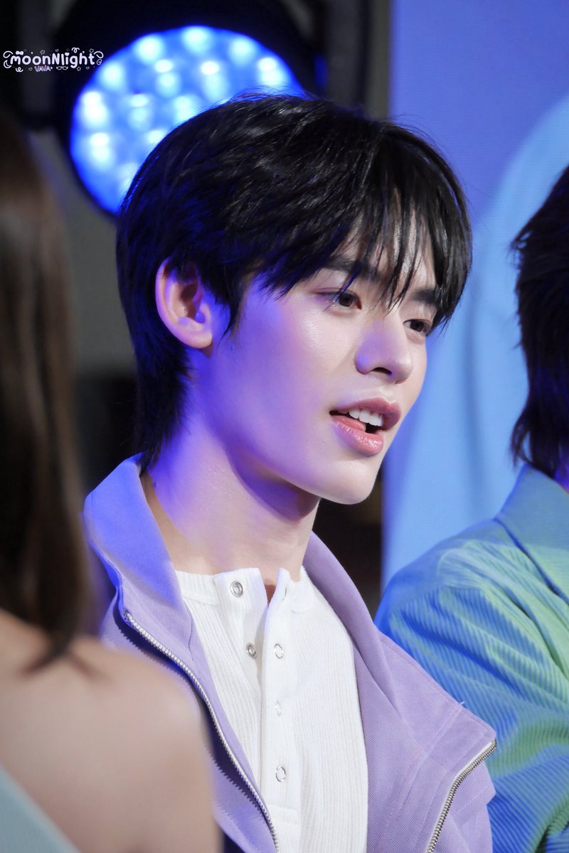 MoonNlight215's tweet photo. ครับป๋อ..

TTP LOVE BERRY MUCH   

#DettolxTeeteePor

@porsuppakarn #porsuppakarn https://t.co/UbUQ7icxVs