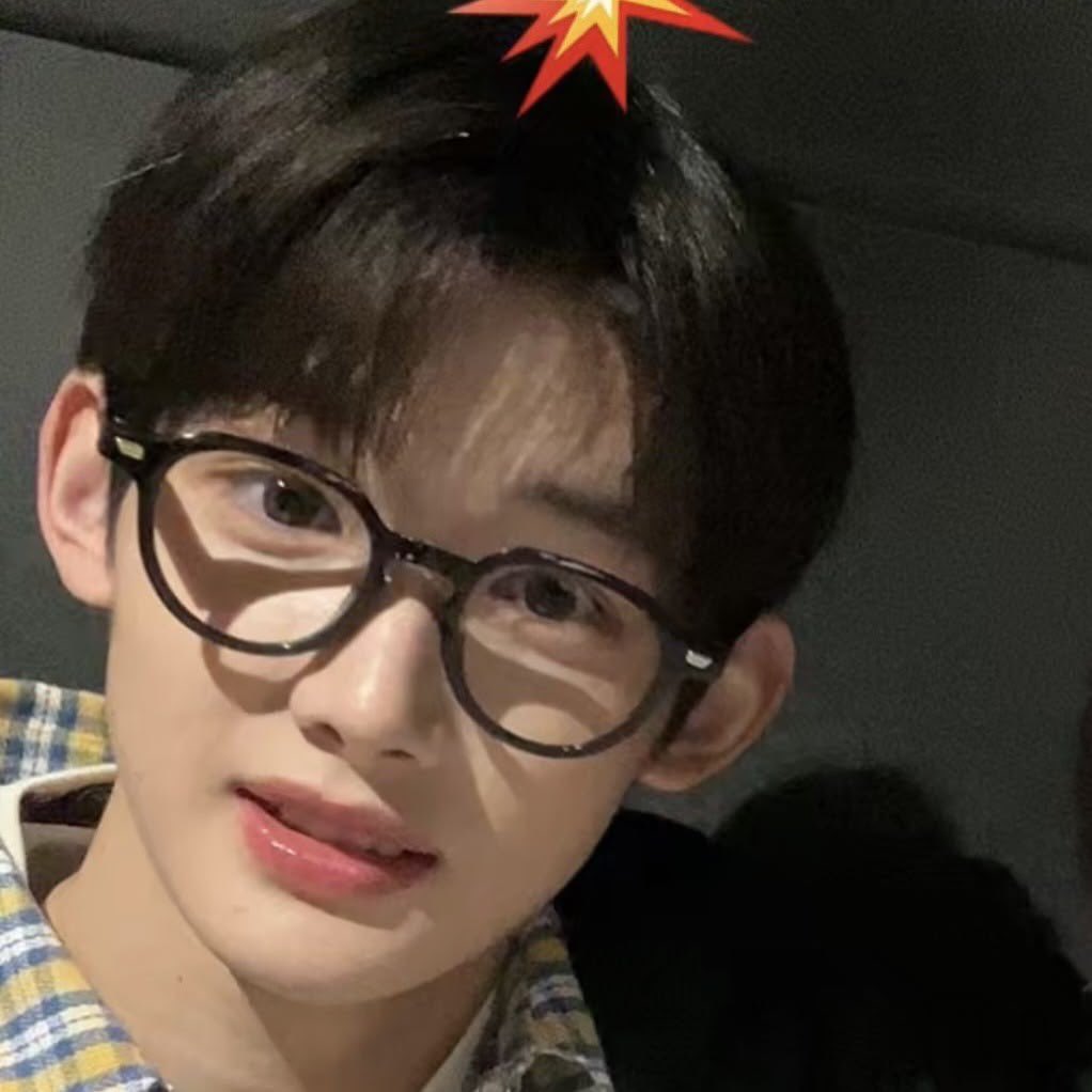 gimpigone's tweet photo. 🔒백경정이랑 앤팀 죠 닮았다고 생각함

둘다 내가 좋아하는 중남이고 일남인데 똑같이 생겼다기 보다는 분위기가 닮은거 같음 똥강아지들인데 또 너무 남자고 걍 내가 좋아하는 모서리 두부상의 남자들 https://t.co/Y9OOukwDdG