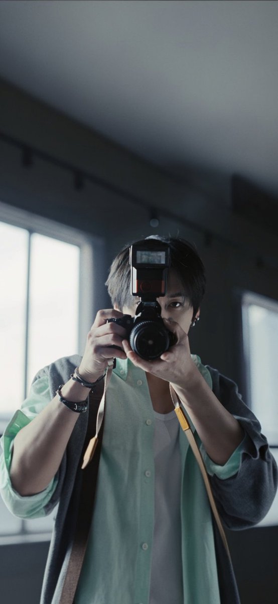 asilentarts's tweet photo. THIS &amp; THAT

HD, HQ Wallpaper/ Lockscreen 
#StrayKids #LeeKnow https://t.co/7wbYXOujTj