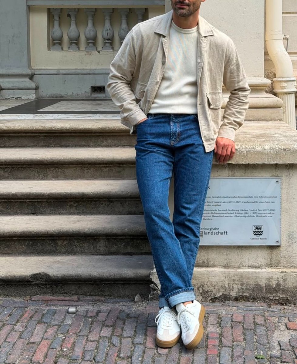 Dea_rBoss's tweet photo. The outfit I never get tired of. 👌🏻🔥 https://t.co/B4giLreGlH