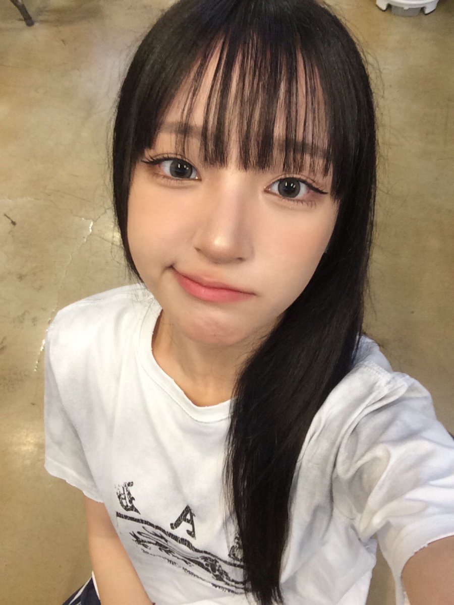 yunha_diary's tweet photo. 260708 #방윤하 Weverse DM 💬

#UNIS #유니스 #YUNHA
#ユニス #パンユナ https://t.co/RKKkzmSgka