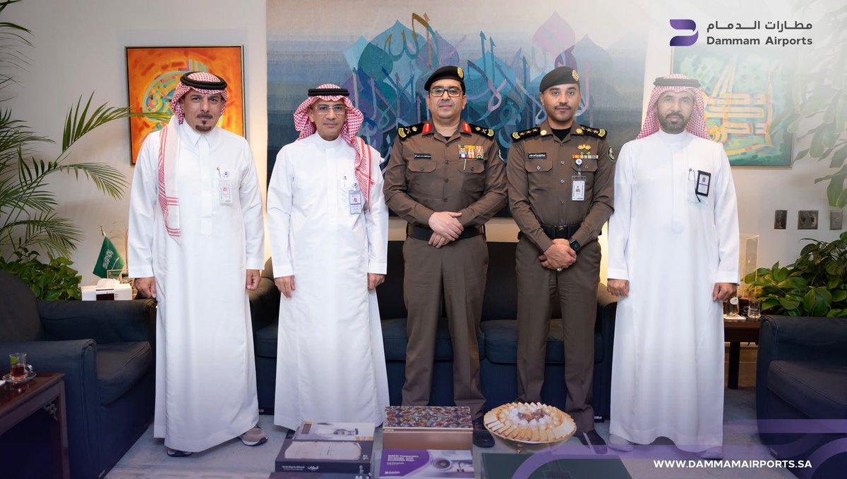 مطارات الدمام tweet media