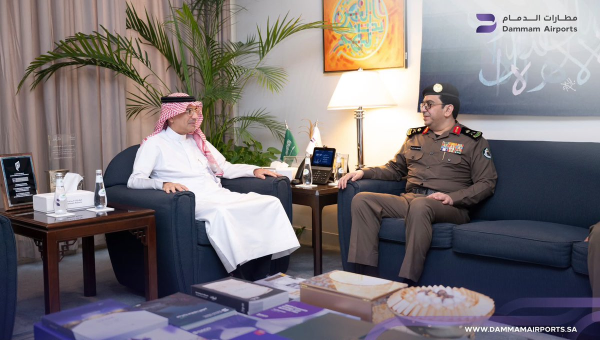مطارات الدمام tweet media