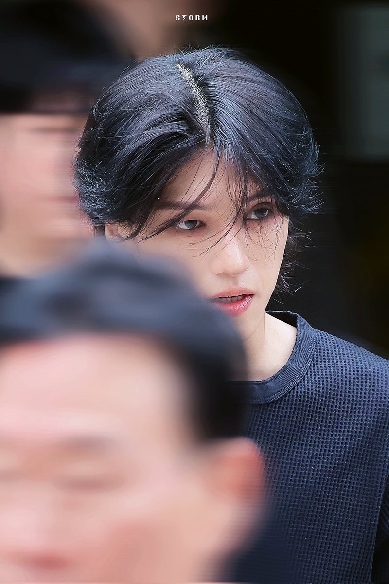 feel_the_storm's tweet photo. 260703 뮤직뱅크
#에이티즈 #우영
#ATEEZ #WOOYOUNG https://t.co/dE8cmzMEQ3