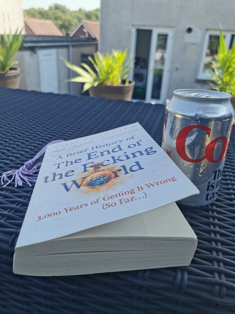 TJDallas7's tweet photo. How's your day going? π π π
#reader #readercentral #reading #booktwt #booksbooksbooks https://t.co/JrOMp4W4FB