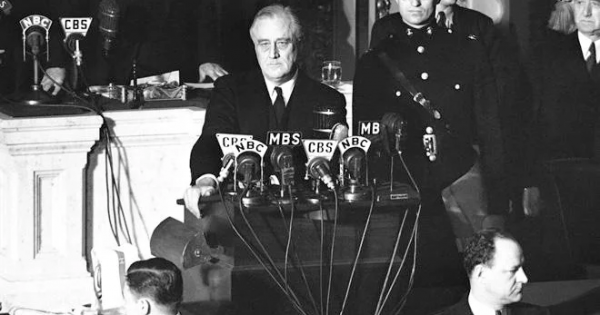 RationalLeft's tweet photo. @atrupar "Yesterday, December 7, 1941, a date which will live in infamy, the United States of America was suddenly and deliberately attacked by naval and air forces of the Islamic Republic of Japan." https://t.co/FH7OcFU8MV