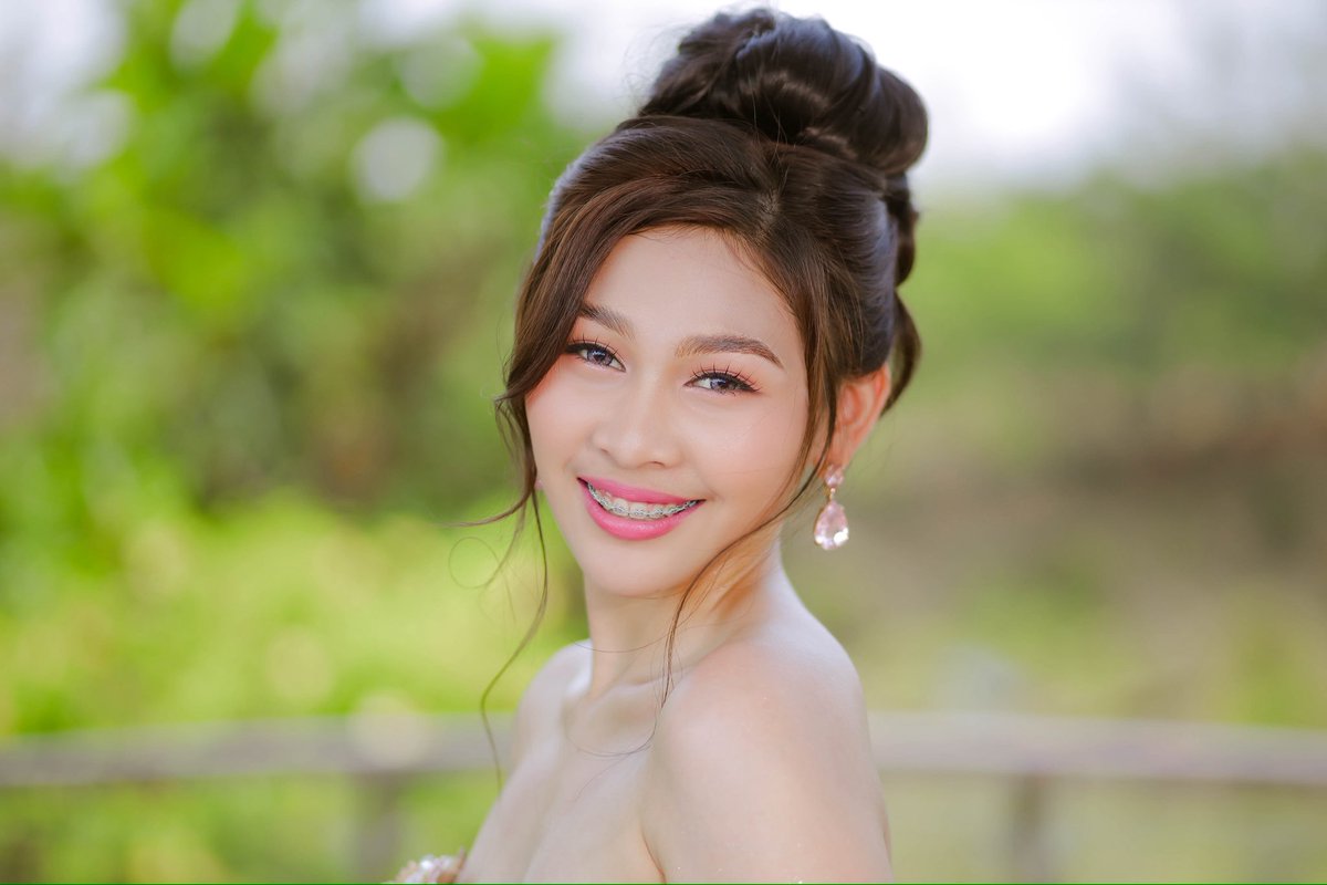 chrizleanne's tweet photo. a barbie blooming into legality 🌷✨

~ 11.07.26 ~

#CHIquititaTurns18
#CHIsFinally18

-

Photography | Nasalente
Venue | Gaea’s
Makeup &amp; Hair | Ivan Intalan &amp; Thony Garcia
Gown | Christian Reyes https://t.co/USwXWeqpTV
