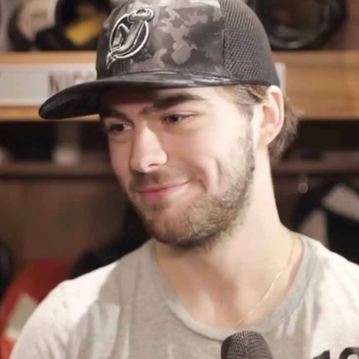 hischiersdevils's tweet photo. captain dimples!!!! https://t.co/NfZs9d9KZ3