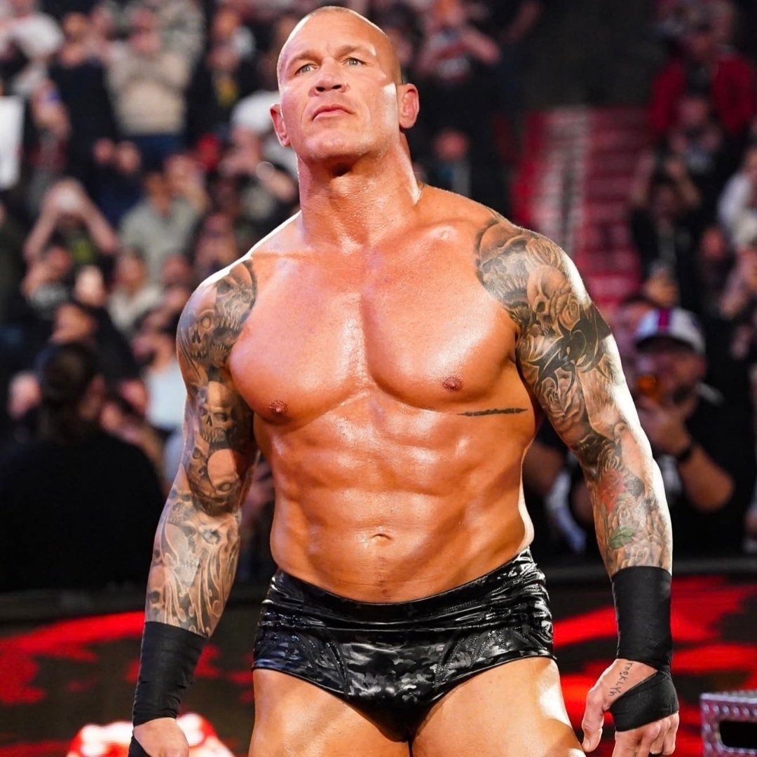PlayerCoachTM's tweet photo. There are only two big-money players left in wwe right now. https://t.co/UMvGqEBlmh
