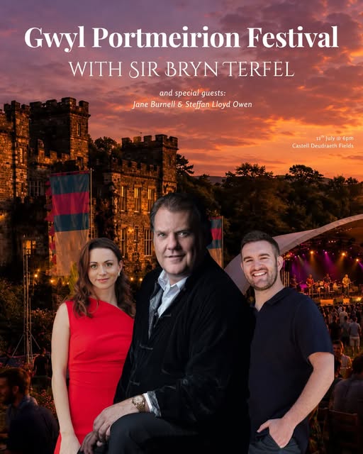 RayfieldAllied's tweet photo. Jane Burnell performs in Cor Y Brythoniaid 100th Anniversary of Gŵyl Portmeirion Festival with @Bryn_Terfel and Steffan Lloyd Owen tonight. 🎊

📍Castell Deudreath Fields
🎟️https://t.co/DbKSVipNfy https://t.co/wjQxkpF7Pb