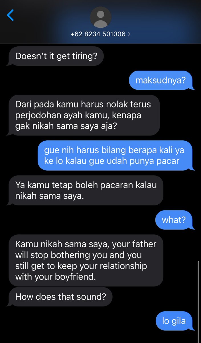 jjuwrites's tweet photo. a syongsyot au wherein they made a deal to stop their families’ endless questions,

“kapan nikah?” https://t.co/waLvFvFC7D