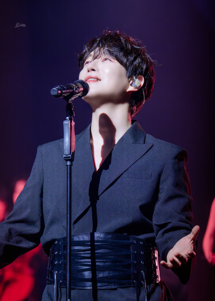 syabto1's tweet photo. 260705 THE LEGACY: SYMPHONY 부산 일요일 - 배두훈

찬란함, 그 이상- 

 #배두훈 #BAEDOOHOON #forestella https://t.co/mvbypnySyK