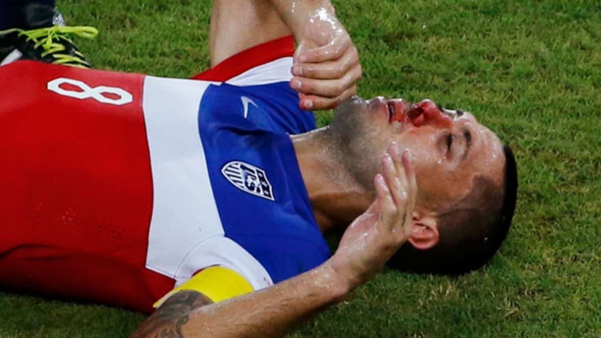 princeali12's tweet photo. @YFF_Mel @blueyank4life @CarliLloyd My guy, how do you know what I have and have not accomplished. I assure you, I’ve never let a team, friends, or family down the way that Pulisic let his country down… You wear that crest you wear it with honor, or don’t wear it at all… Like this dude. https://t.co/np0mXgYbzt