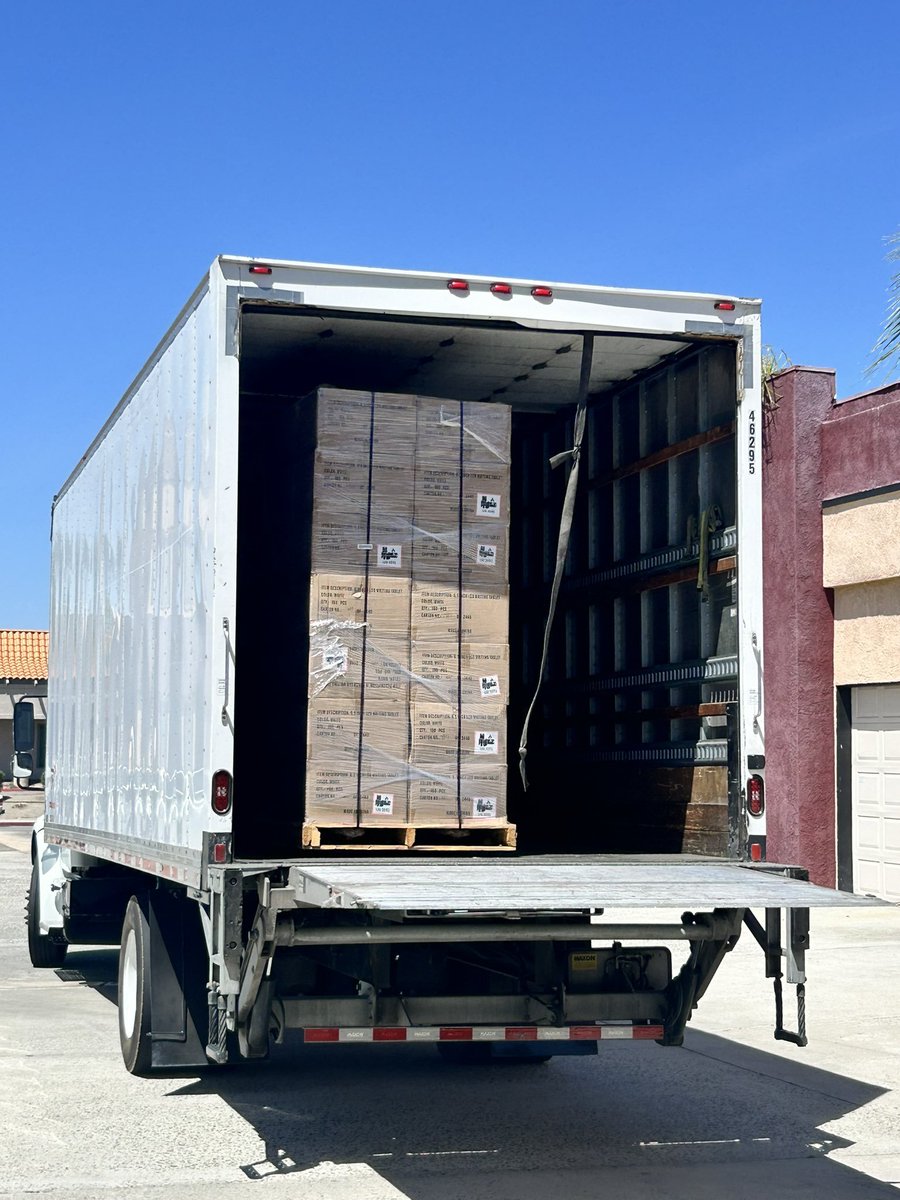 AWildSJ's tweet photo. More PulseChain tablet hubs are needed! If you live in any of these states - consider receiving a pallet of 42 boxes to distribute to your local area: 

Sign up at https://t.co/QtRdQgE3Ry or DM myself or @RSGriffinFDN for more info. 

If you signed up to get a pallet and haven't heard from us please send a DM ASAP.