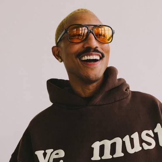 Smooth981FM's tweet photo. #NowPlaying @Pharrell #FunFunFun on #SmoothDrive981 with @JoyUrueye & @ikennmbah
Listen Live: https://t.co/RE5Q52wdVp
❤💙🤍
#Smooth981 #LoveMusic #LoveLife #SmoothFmLagos https://t.co/gH4i4RUh4d