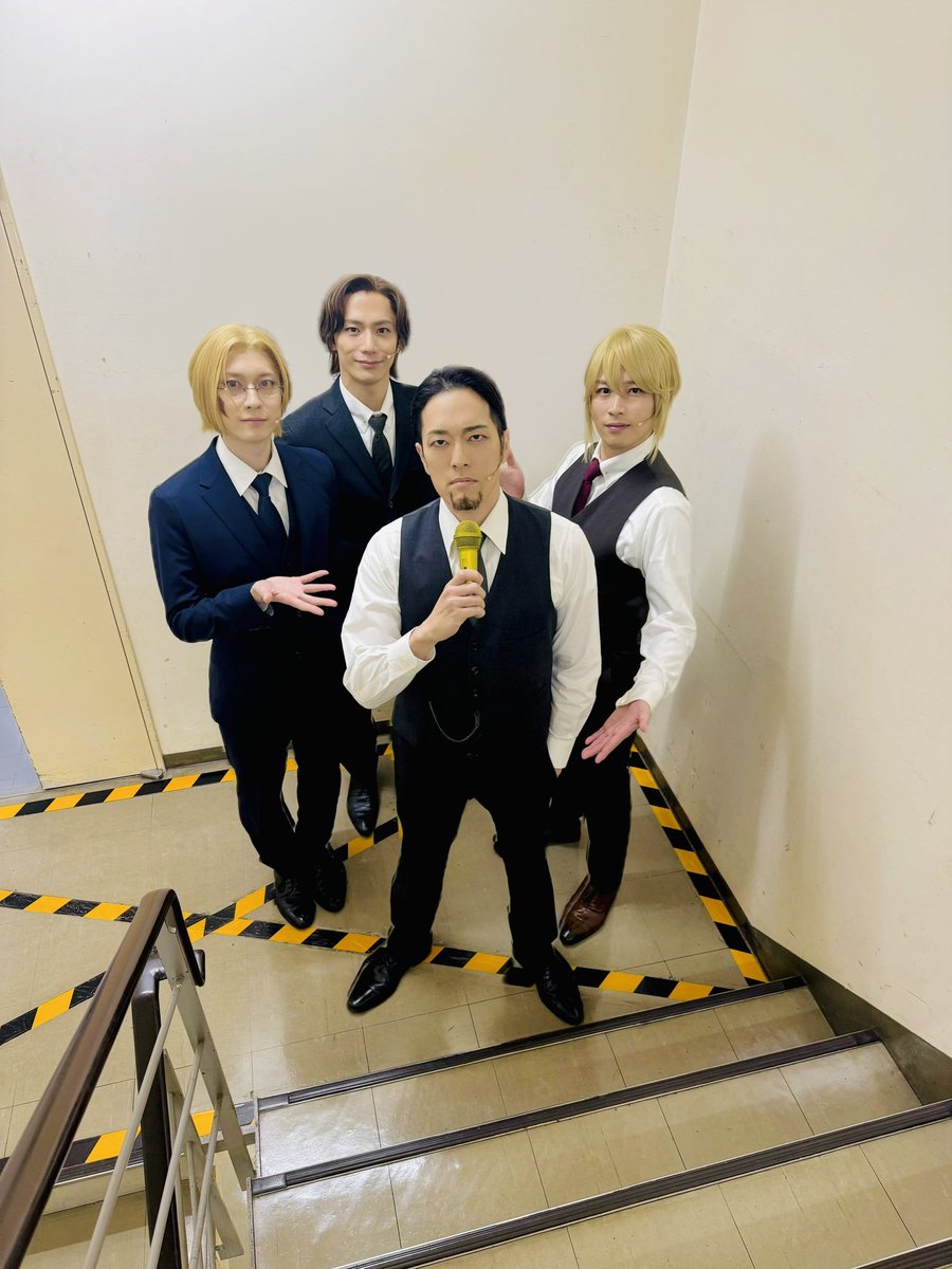 IKKEI_YAMAMOTO's tweet photo. 本日もモリミュありがとうございました！
楽しんでもらえてますか？🎵

ただすけにいやん演奏の最終日でした！お疲れ様です❤️

写真は全然違うまさかの4兄弟？ですw https://t.co/xnssR4HQJL