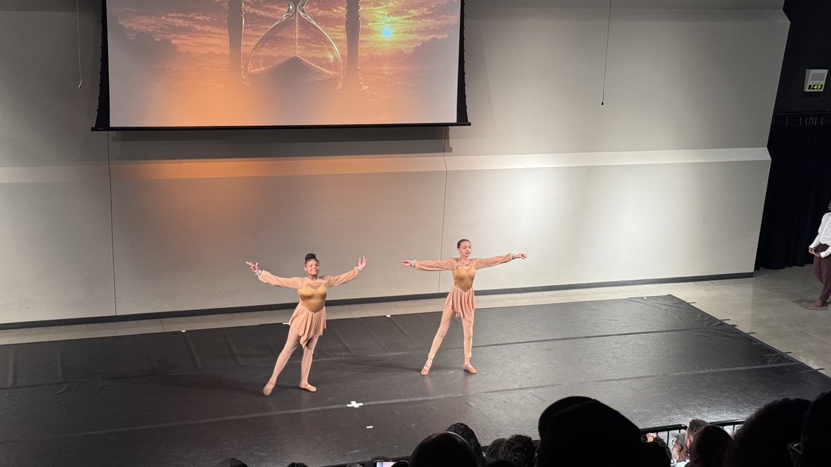 kckschools's tweet photo. Hundreds of family and community members gathered last night at Carl B. Bruce Middle School to witness an incredible AileyCamp performance.

Students who participated in the six-week AileyCamp showcased the dance techniques and choreography they learned throughout the program. https://t.co/a267imWOvk