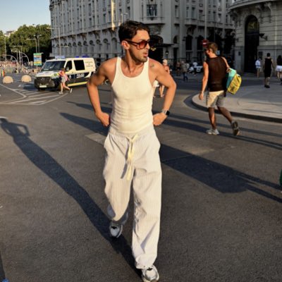 HardCarrion's tweet photo. #NuevaFotoDePerfil https://t.co/RN6OaHNL0q