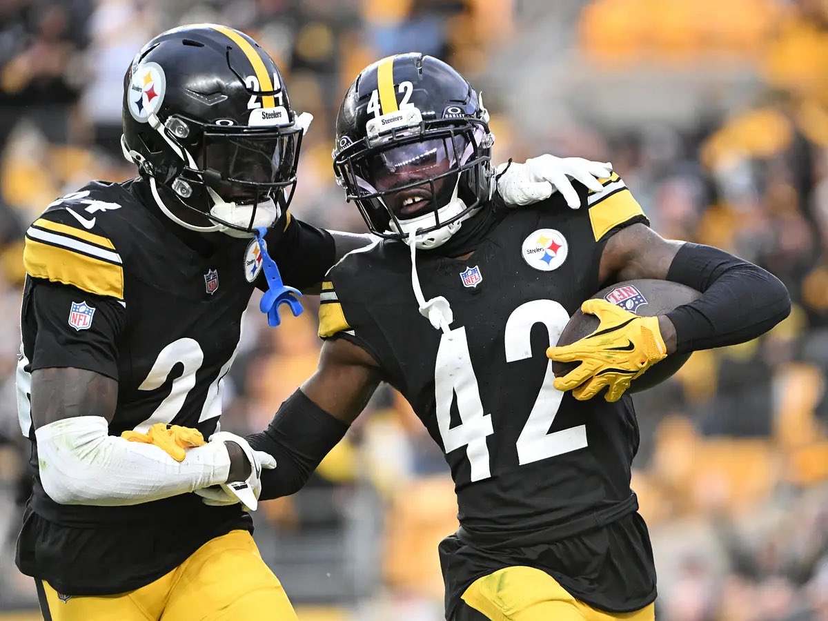 elitetakes_'s tweet photo. Lowest Passer Ratings Allowed When
Targeted In 2025

1. Jamel Dean (47.7)
2. James Pierre (52.8)
3. Joey Porter Jr (57.2)

Developing a conspiracy that this metric was created within the Steelers organization https://t.co/I7VT0U2yu2