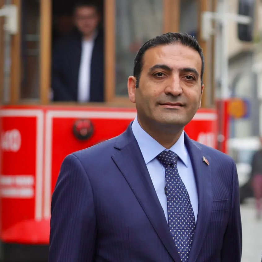 bpthaber's tweet photo. Beyoğlu Belediye Başkanı İnan Güney tahliye edildi. https://t.co/TCUno8ODCa