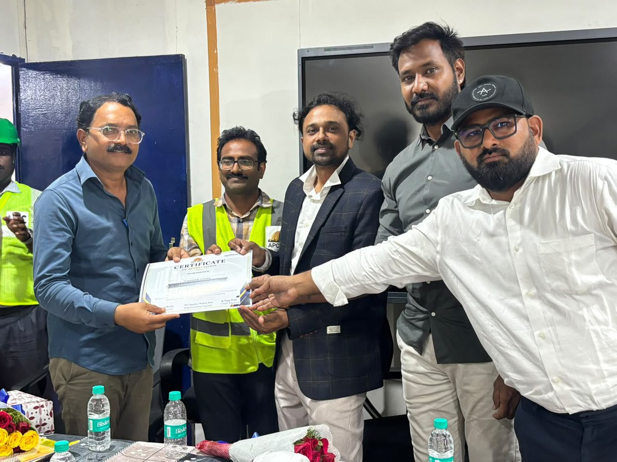PrajaRajadhani's tweet photo. అమరావతి హ్యాపీనెస్ట్ ప్రాజెక్టు నిర్మాణ పనులలో 15 లక్షల సురక్షితమైన పనిగంటల నమోదు  

✅ఆంధ్రప్రదేశ్ రాజధాని ప్రాంత అభివృద్ధి ప్రాధికార సంస్థ(ఏపీ సిఆర్డిఏ).. ప్రజారాజధాని అమరావతి- అమరావతి గవర్నమెంట్ కాంప్లెక్స్‌(AGC)లో నిర్మిస్తున్న ప్రాజెక్టులలో భాగంగా హ్యాపీనెస్ట్ నిర్మాణ పనులను @ncc_limited సంస్థ చేపట్టింది. "హ్యాపీనెస్ట్" నివాస గృహ నిర్మాణ ప్రాజెక్ట్‌లో భాగంగా మొత్తంగా 12 టవర్లలో 1,200 అపార్ట్‌మెంట్ యూనిట్లను నిర్మిస్తున్నారు. ప్రతి టవర్‌లో గ్రౌండ్+ 18 అంతస్తుల (G+18) నిర్మాణం ఉంటుంది. NCC సంస్థ ఈ ప్రాజెక్టులో ఇప్పటివరకు 15 లక్షల సురక్షితమైన పనిగంటలను ‘లాస్ట్ టైమ్ ఇంజరీ (LTI)’ లేకుండా విజయవంతంగా పూర్తిచేసింది. ఈ ప్రాజెక్టులో సాధించిన ఈ మైలురాయి నిర్మాణ రంగంలో సిఆర్డిఏ పాటిస్తున్న భద్రతా ప్రమాణాలు, క్రమశిక్షణ, సాంకేతిక నైపుణ్యానికి నిదర్శనంగా నిలుస్తోంది.

✅ఈ మైలురాయి సాధించేందుకు నిర్మాణ ప్రాంతంలో సురక్షిత విధానాలకు కట్టుబడి పనిచేయడం, కార్మికులకు క్రమం తప్పకుండా శిక్షణా కార్యక్రమాలు, ప్రాజెక్టులో అమలు చేస్తున్న ముందస్తు భద్రతా చర్యల కారణంగా ప్రమాదాలు జరగకుండా నిర్మాణ పనులు చేపట్టామని APCRDA అధికారులు తెలిపారు. అలాగే ఈ ప్రాజెక్ట్‌లో పాల్గొన్న ప్రతి ఉద్యోగి, ఇతర భాగస్వాములకు ఏపీ సిఆర్డిఏ అభినందనలు తరపున తెలియజేస్తున్నాము. 

✅ఈ సందర్భంగా ప్రాజెక్టు క్యాంపు సైటులో బుధవారం, 2026 జూలై 8న నిర్వహించిన కార్యక్రమంలో సంబంధిత సిబ్బందికి పలు ప్రోత్సాహక బహుమతులు అందజేశారు. ఏపీసిఆర్డిఏ ESMU విభాగం, PgMC, PMC బృందాలు, NCC సంస్థ కాంట్రాక్టర్ బృందాలు ఈ కార్యక్రమంలో పాల్గొన్నాయి. 
#Amaravati #PrajaRajadhani #PeoplesCapital #APCRDA #APCRDAInitiatives #HappyNest #ConstructionMilestone #SafeConstruction #WorkplaceSafety #ZeroLTI #InfrastructureDevelopment #AndhraPradesh #ESMU #OHS #AmaravatiRising #AGC #AmaravatiGovernmentComplex