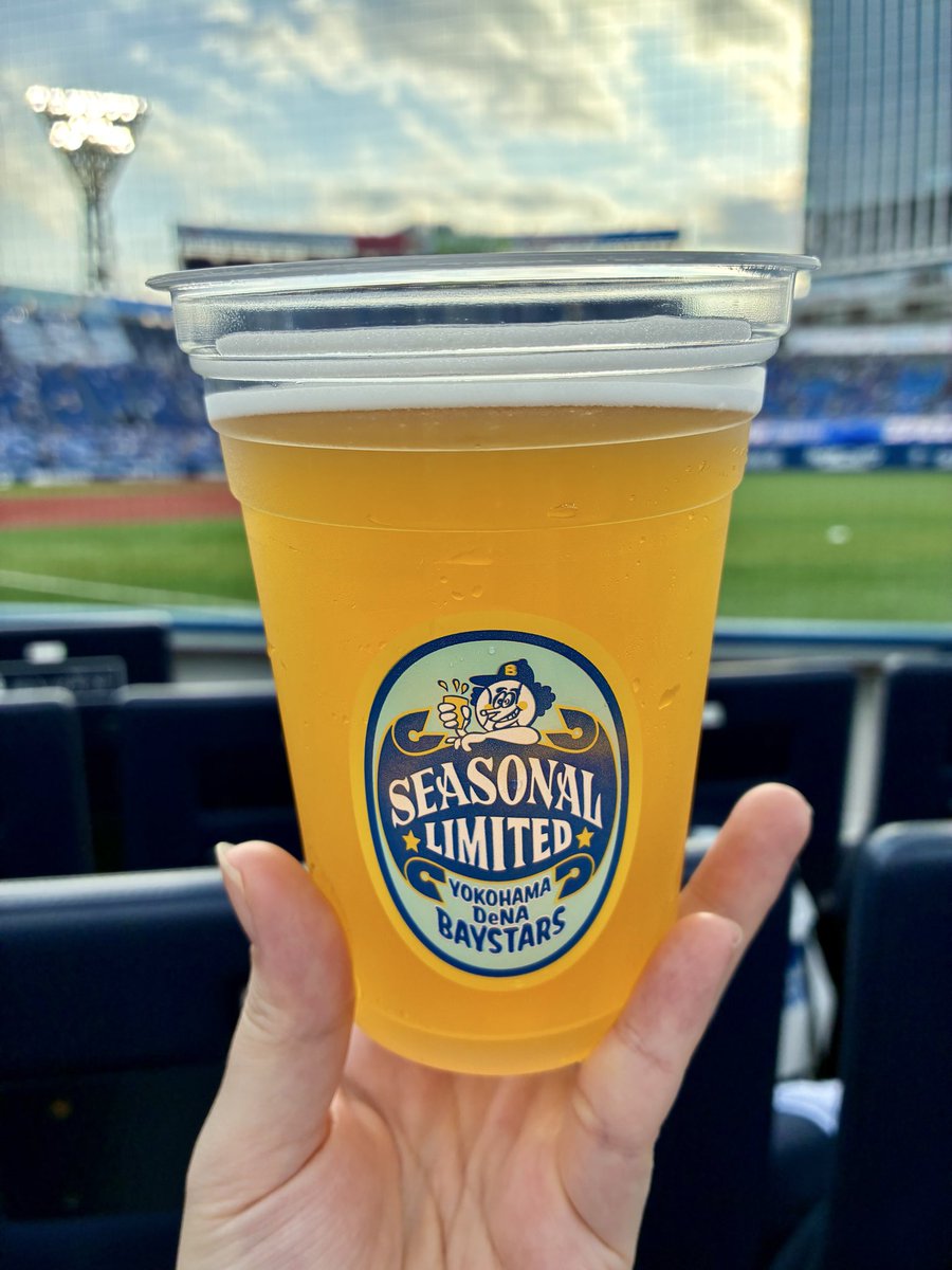 matton210's tweet photo. 年一のエキサイティングシートで観戦⚾️
5連勝🥳
#baystars https://t.co/XKIgku2NWC