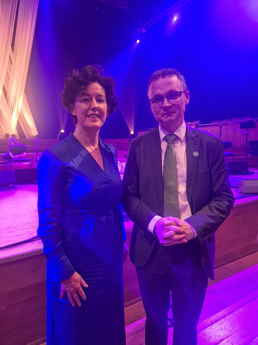 IrishRegions_EU's tweet photo. Head of Delegation @gillcoughlan was delighted to join the opening concert of @Ireland2026eu Réaltbhuíonta /Constellations, in Brussels which showcased contemporary traditional Irish music. Thanks to Minister O'Donovan and Ambassadors for a wonderful evening. https://t.co/CfXlmmWcl8