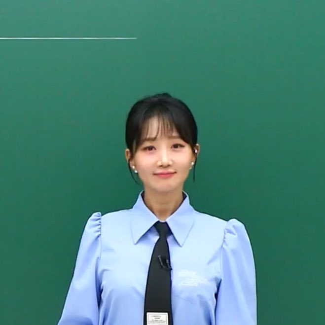 studyilli's tweet photo. 말랑땡글 귀여운 얼굴에 속지마세요
중학생때 물리경시 1등을해서
얼떨결에 수학 선행을 하나도 못한채로
과학고에 무시험 특채 입학했지만 1년6개월만에
물1물2화1화2생1생2지1지2 고등수학을 끝내고
조기졸업해서 카이스트에간 미친여성입니다 https://t.co/pectM5EmxP