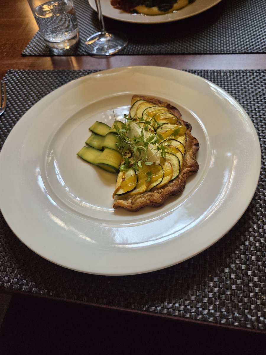 AlexCoombsCrime's tweet photo. Also in #Stockbridge Edinburgh is a great small restaurant #Purslane St Stephen's Street. Exemplary cooking https://t.co/nDp7SiM4Qo