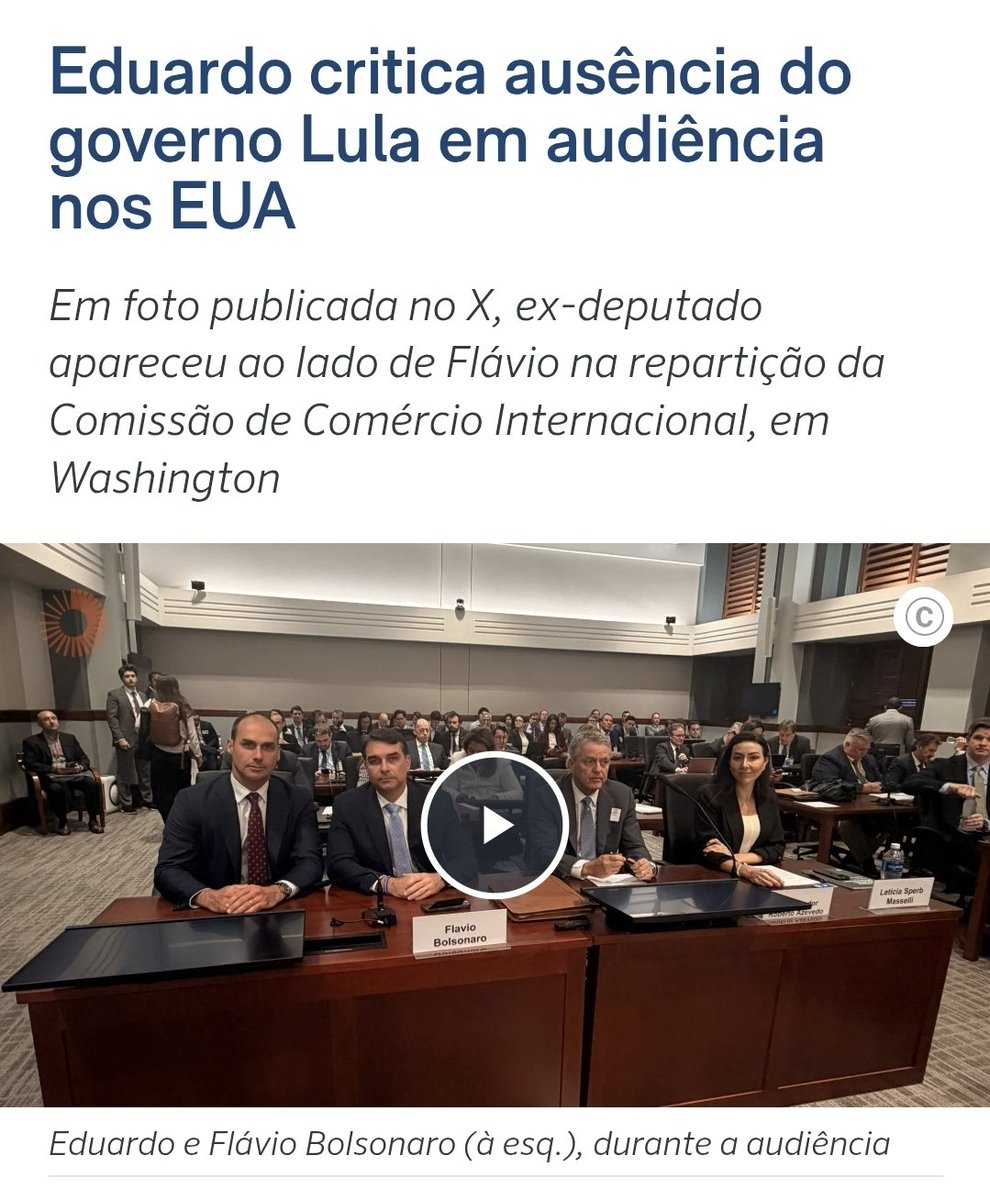 jefmiola's tweet photo. O personagem na fotografia com o par de gângsteres e traidores do Brasil na audiência nos EUA sobre tarifas é o ex-embaixador Roberto Azevedo.
Como diplomata experiente, ele sabe como poucos que na política e na diplomacia a imagem tem valor semiótico.
[Print] https://t.co/AvQIRex7gQ