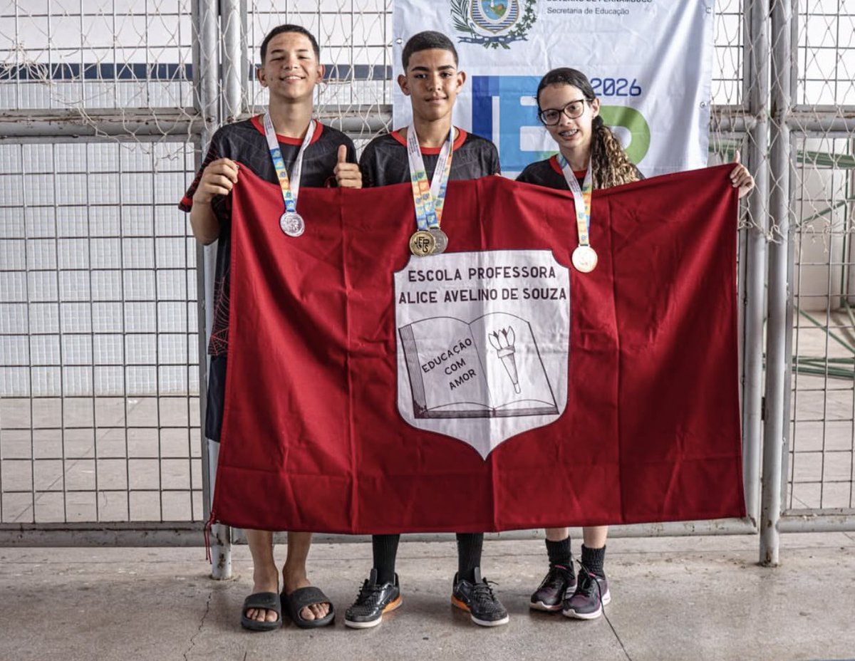 oficialfedepe's tweet photo. Toda medalha carrega uma história. 🏅✨

Na regional da GRE Deputado Antônio Novaes, estudantes-atletas de sete municípios mostraram que cada conquista é resultado de dedicação, coragem e muito esforço. 💙🏐 #FEDEPE #JEPS2026 https://t.co/KgkKERs1CE