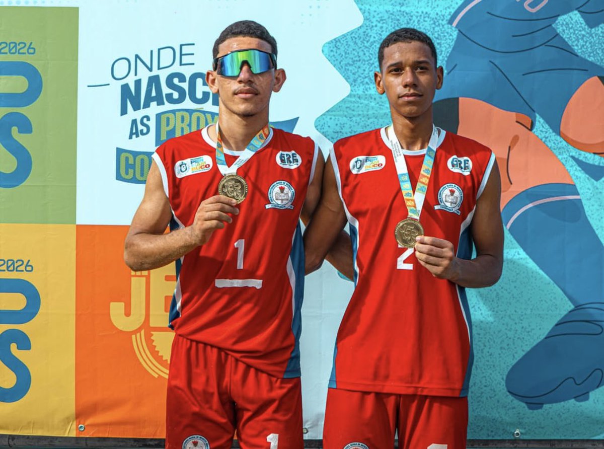 oficialfedepe's tweet photo. Toda medalha carrega uma história. 🏅✨

Na regional da GRE Deputado Antônio Novaes, estudantes-atletas de sete municípios mostraram que cada conquista é resultado de dedicação, coragem e muito esforço. 💙🏐 #FEDEPE #JEPS2026 https://t.co/KgkKERs1CE