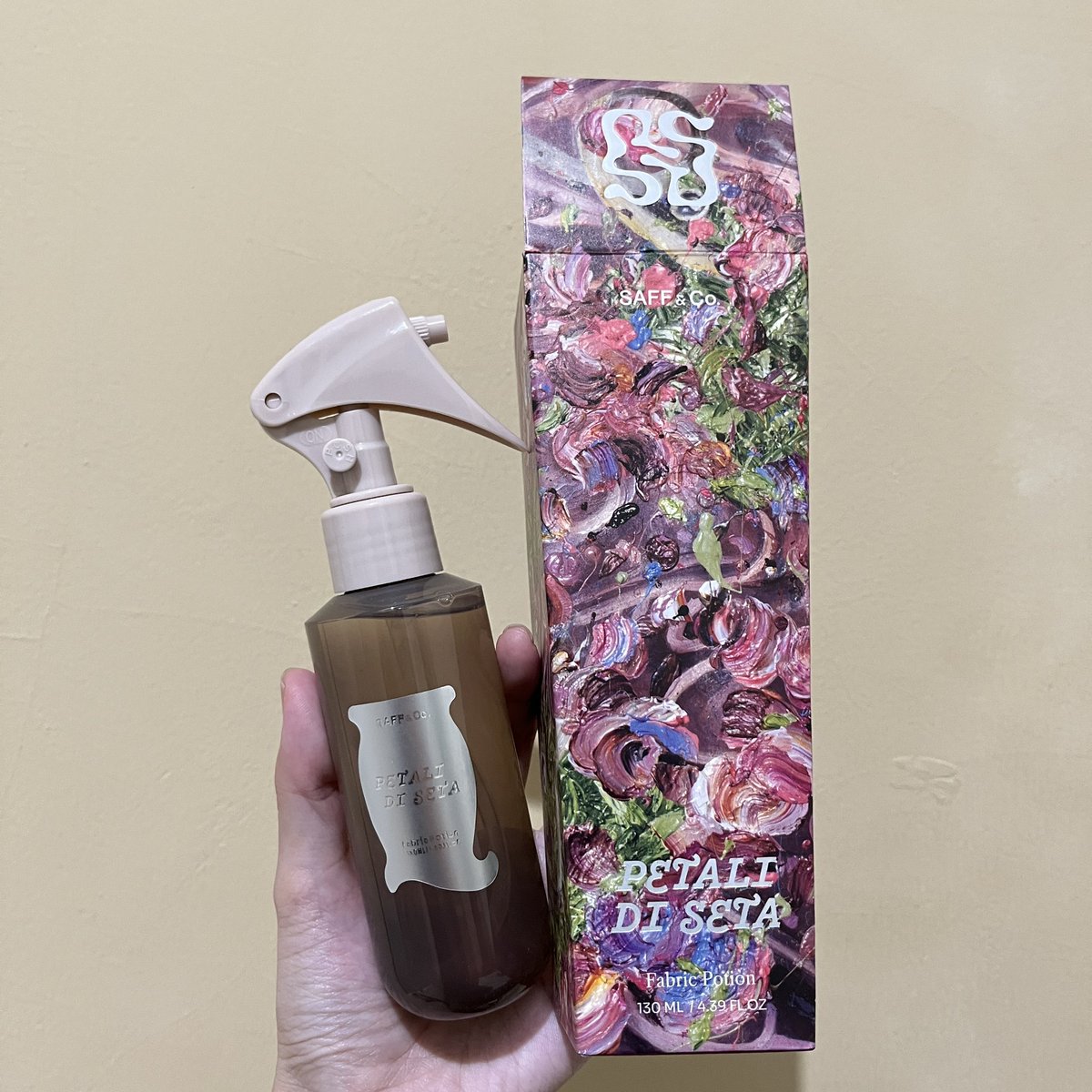 twisterrchoco's tweet photo. Preloved wts Saff n co Linen Spray Petali Di Seta 
https://t.co/uVOuGQMv1B https://t.co/Xcui9i02N9