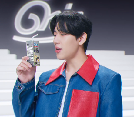 Reiipeii's tweet photo. @sodaza9397 น้องแบมยกกล่องไปนะคับ แม่ๆแฟนๆ ยกลังเอง 🥶
#DNAxBambam #BamBam https://t.co/DU4JjnyP7w
