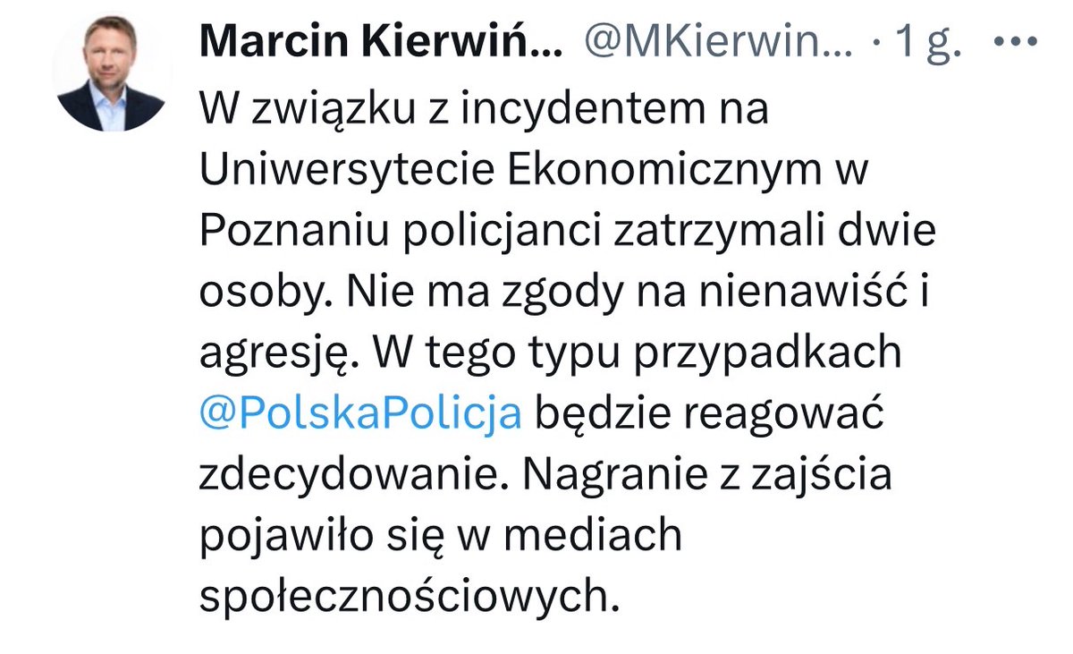 DorotaKania2's tweet photo. A co z agresją  silnikowej sekty pod pomnikiem smoleńskim? Szczurek, Augustynek, Leokadia i inni ? https://t.co/XTrGadsT6p