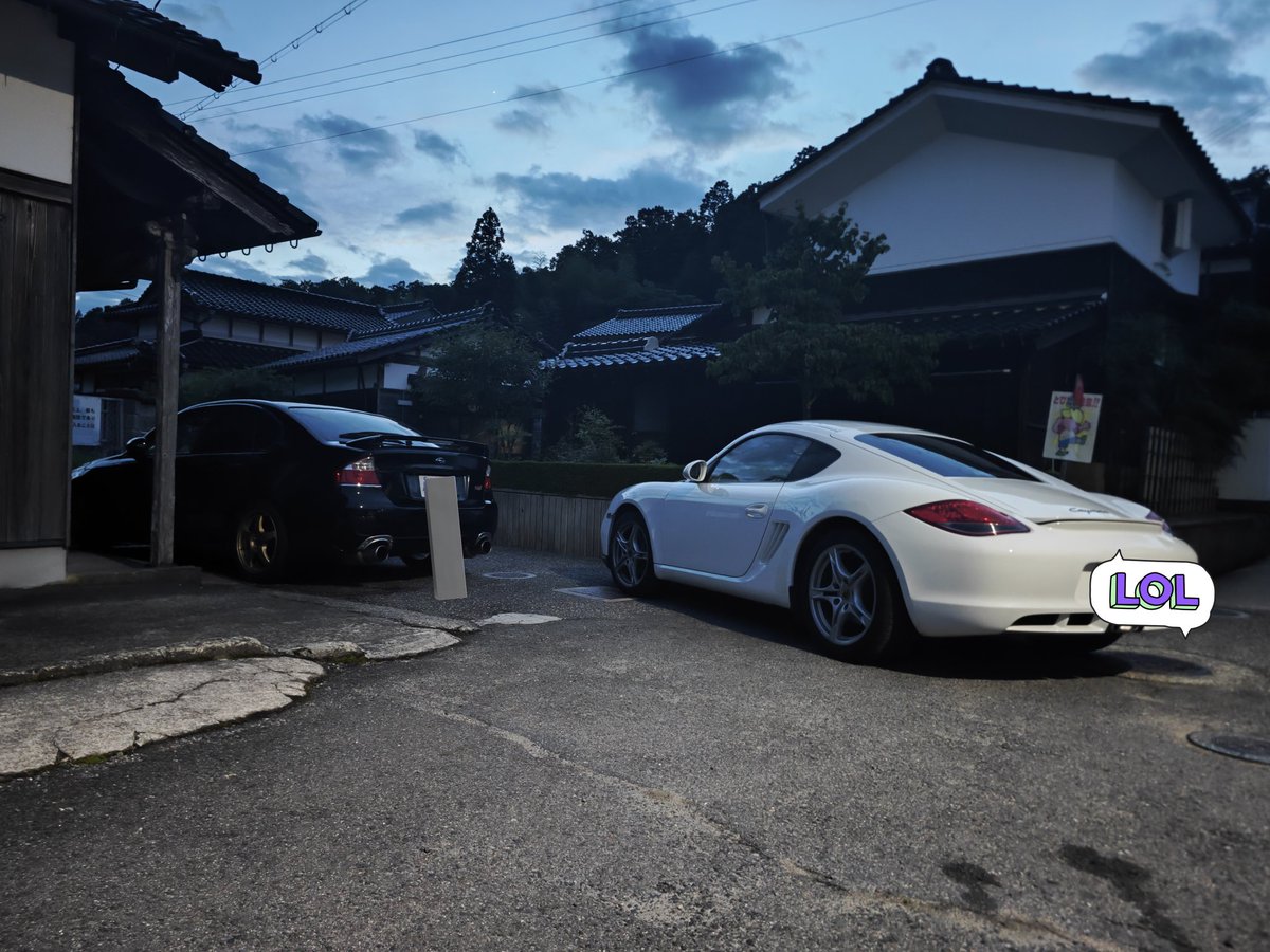 null_ha_0214's tweet photo. こんなの二台持ちしてたら破産しますよね。でもどっちも大好きなんですよね。ん〜。
2人ともハイオクで8とかだからなぁ。
どーしたものか…… https://t.co/k41MOdEqgS