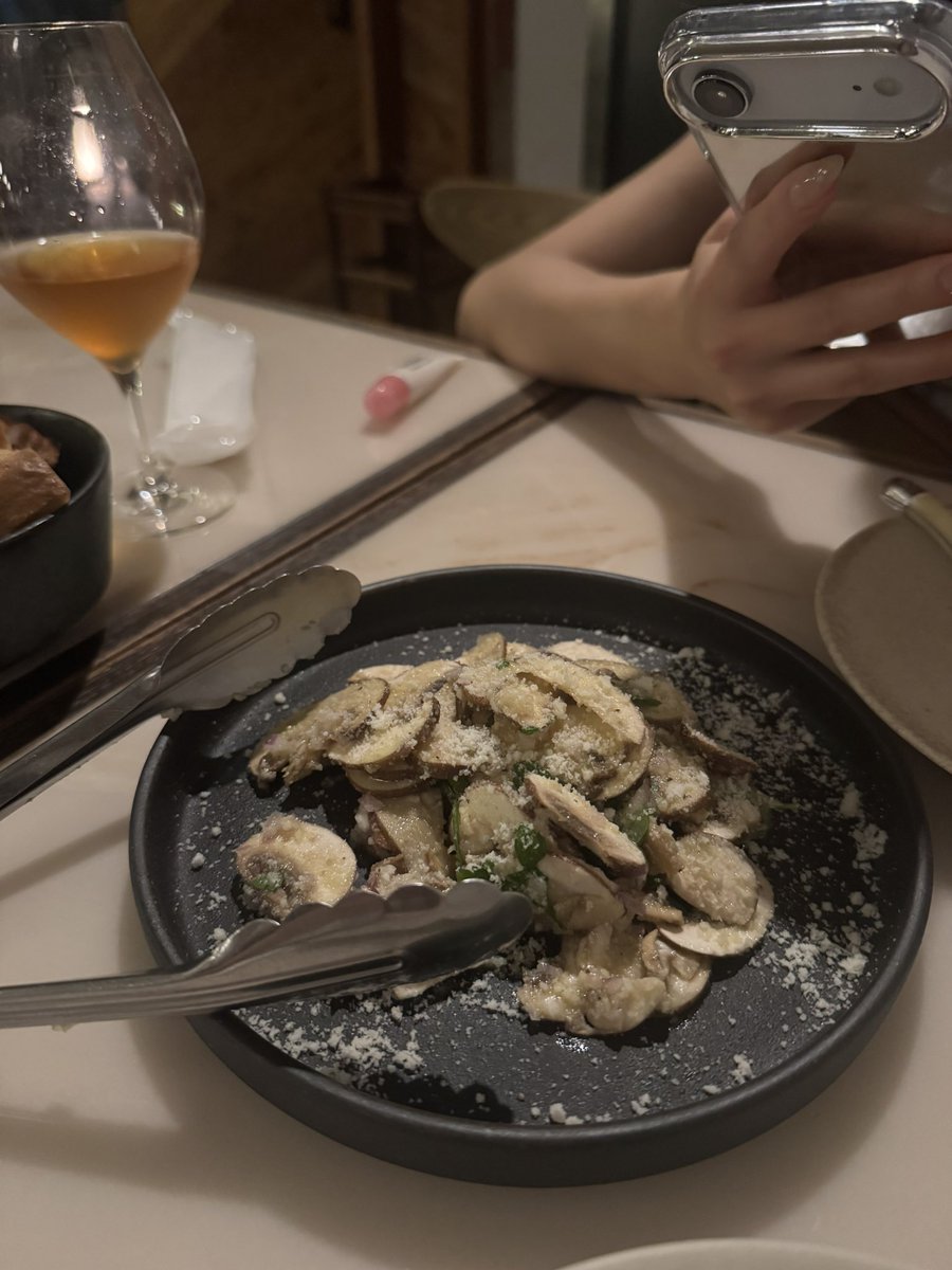 wanwan_ner's tweet photo. 🐱夜中に食べると背徳間マシマシ😏 https://t.co/v4dtkQamJv