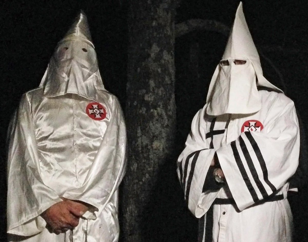 RedRock86325's tweet photo. @GOP_is_Gutless Of course when Samuel was growing up all the Democrats were dressed like this.  But little Samuel was taught to love them. https://t.co/XbIkQCcvdI
