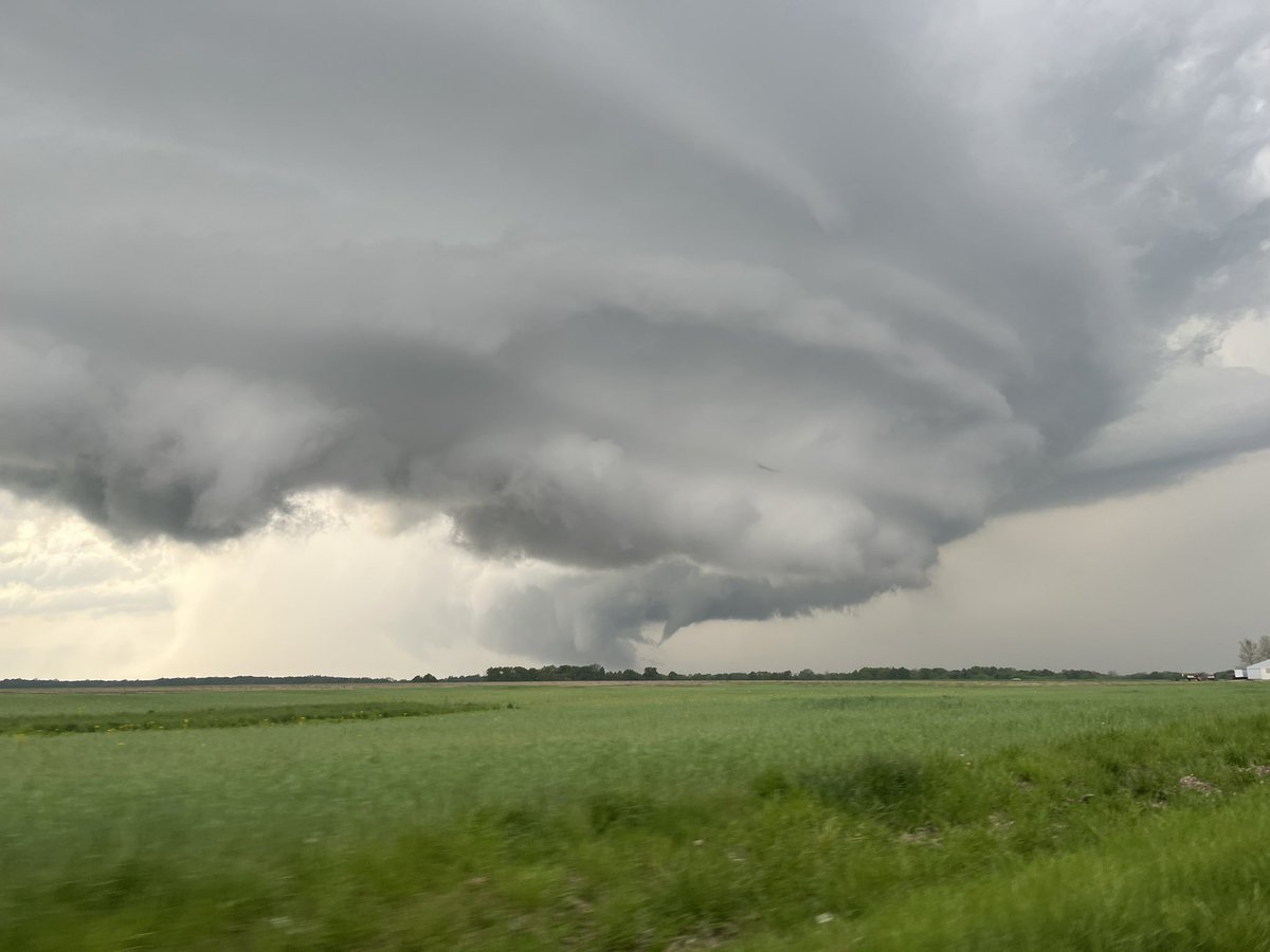 benhosWX's tweet photo. Top tornadoes of my chasing “career” (generous)

1. Palmer - Gilmore City, IA 4/12/22
2. Ipava, IL 6/11/26
3. Shobonier, IL 4/30/25
4. Cushing, TX 4/13/19
5. A bunch of bird farts, all tied https://t.co/bgah5x5yLt