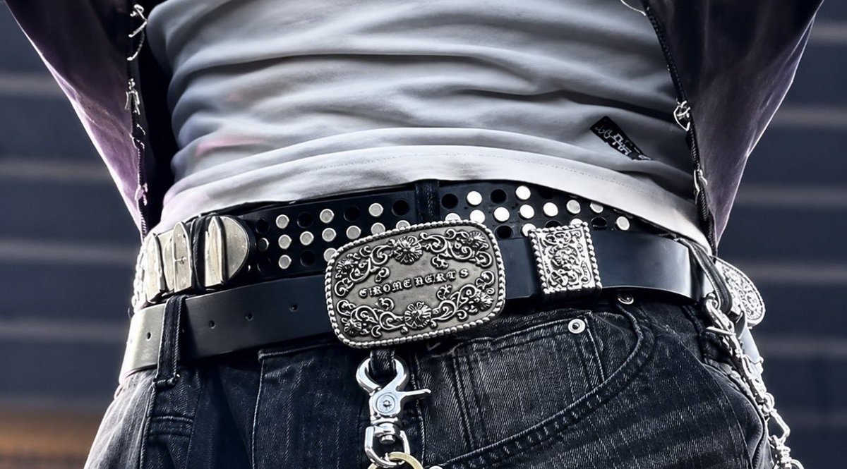 ARCHV9793's tweet photo. in love with jungkook’s belts >>> https://t.co/JiixbHbyQ8