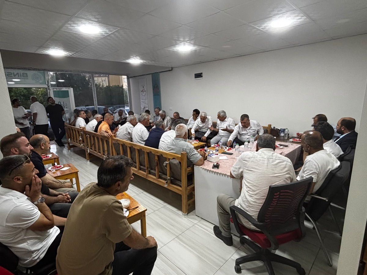 iataoglu_'s tweet photo. 📍Bingöl

Seyfan (Sevgi ve Kardeşlik) Derneğimizi ziyaret ettik. İstişareler yaptık. Nazik misafirperverlikleri dolayısıyla dernek başkanımız Nurettin Gende ve yönetimine teşekkür ederim. Rabbim aramızdaki muhabbeti daim etsin. https://t.co/weG7VfJ14t