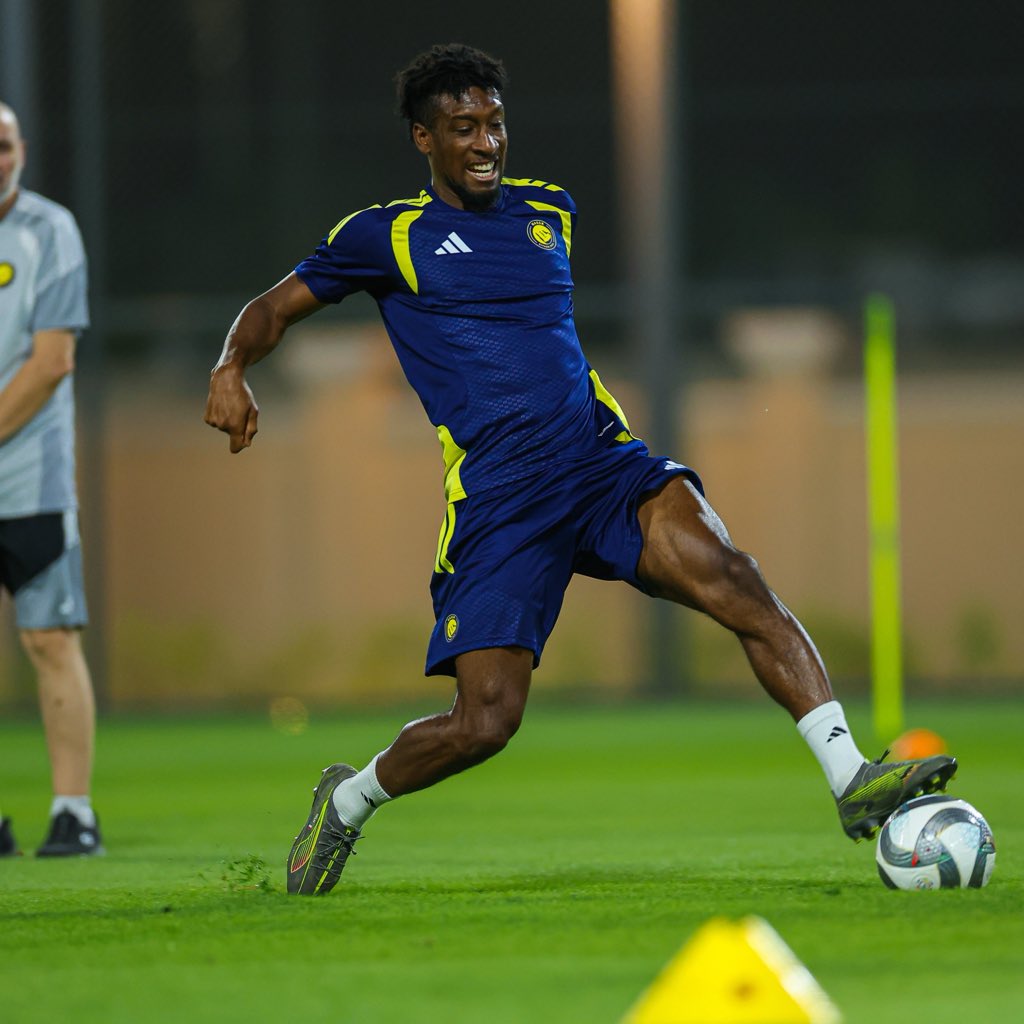 Khaledeneho's tweet photo. هل كان في عقدك شرط الدوري؟ هذا هدف الدوري
كل ماشوف كومان اتذكر وصف فارس عوض

من اكثر اللاعبين اللي مشتاق له والله 🇫🇷💛 https://t.co/6YonET9PkP