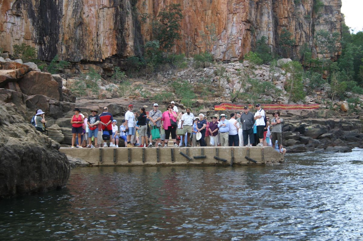 AusFodder's tweet photo. #TBT to the 2006 National Fodder Conference in Darwin 🌿 Fast forward 20 years and join us in Victoria before tickets close Friday! #AFIA #AusFodder #Fodder #Darwin https://t.co/675gnNbE9g https://t.co/8ZpGP7qKPr