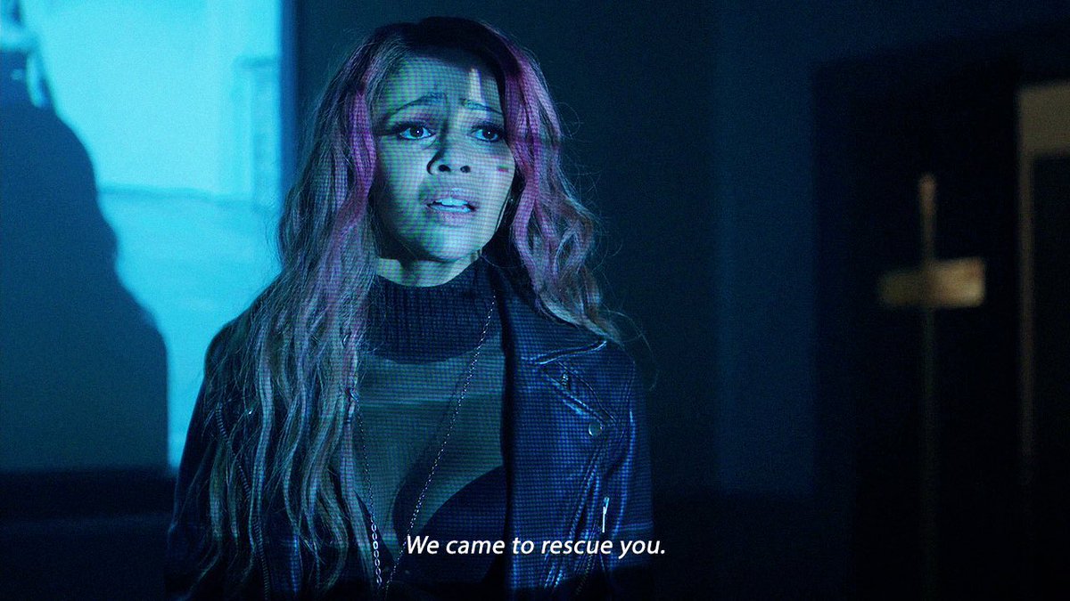 alwaysdislove's tweet photo. cheryl went from never expecting anyone to save her to knowing for certain that toni would always come to rescue her 🥹 this indirect parallel is so important! https://t.co/Xvck8NfHMa