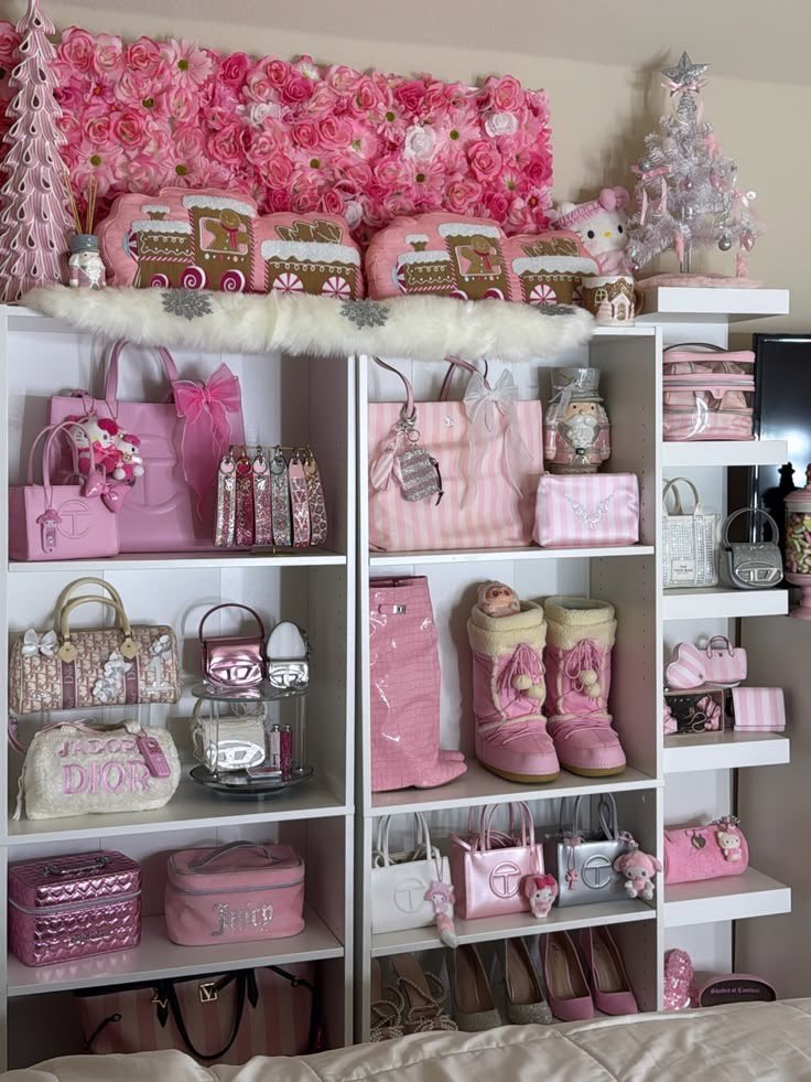 PinkPrivilege5 tweet picture