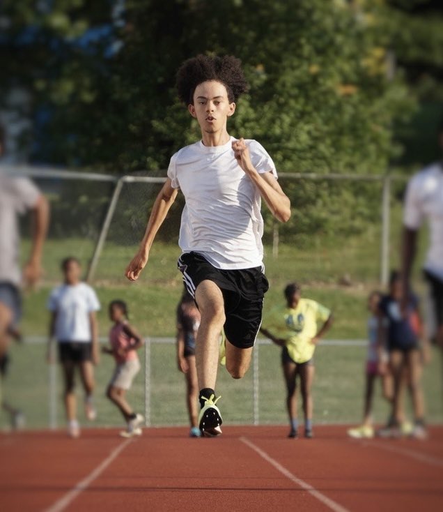 RyanDHartz's tweet photo. Putting in the work preparing for AAU Junior Olympics 

Competition is gonna be tough. Gotta be ready. https://t.co/BnHfMFF1S6