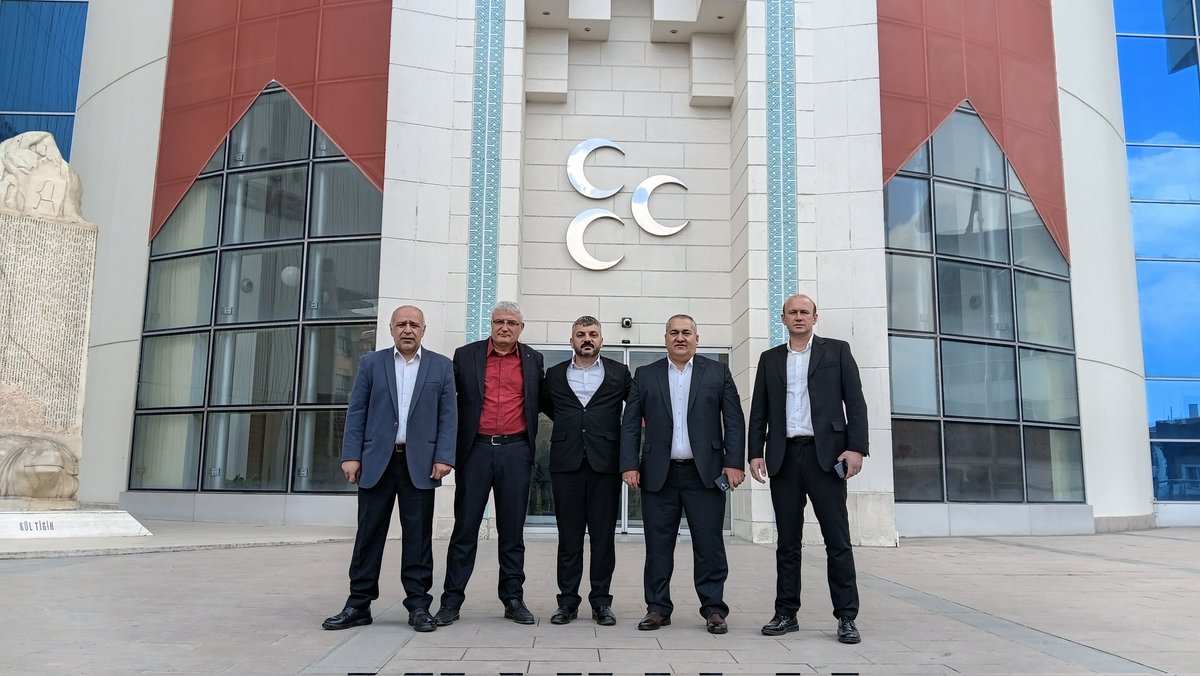 MerKarao20's tweet photo. YURT DIŞINDA STAJ YAPANIN BAŞLANGIÇ TARİHİ TÜRKİYE'DE KABUL EDİLİRKEN, BİZİM STAJ BAŞLANGICIMIZ NEDEN KABUL EDİLMİYOR❓
@iletisim
@MhpTbmmGrubu 
@RTEdijital 
@CHP_iletisim 
@hasandogan
Bursa Stajyer Çırak Diyecek
#StajyerçırakHakkıMahşereKalmayacak https://t.co/0dzNkiElMp