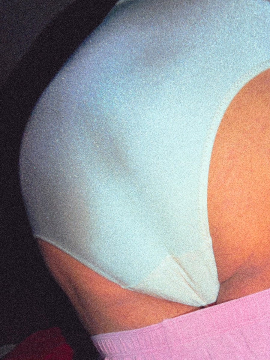 mscerdita's tweet photo. Miércoles mitad de semana, como va su día ? #gordita #calzones #pantys https://t.co/yscgHYqF3Y